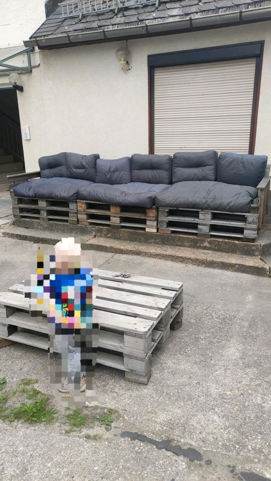 Holz Paletten Sofa Möbel in Chemnitz