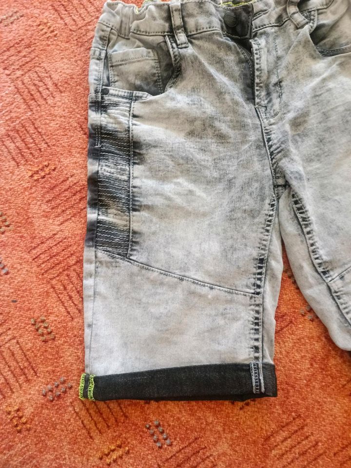 Kurze Hose Jungen Gr. 164 in Nossen