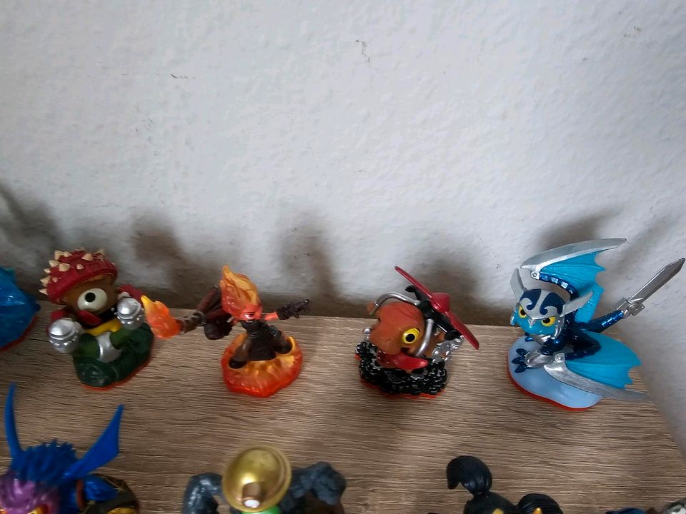 Skylanders Trap Team Figuren 3DS Nintendo Wii U PS4 PS3 Xbox One in Aachen