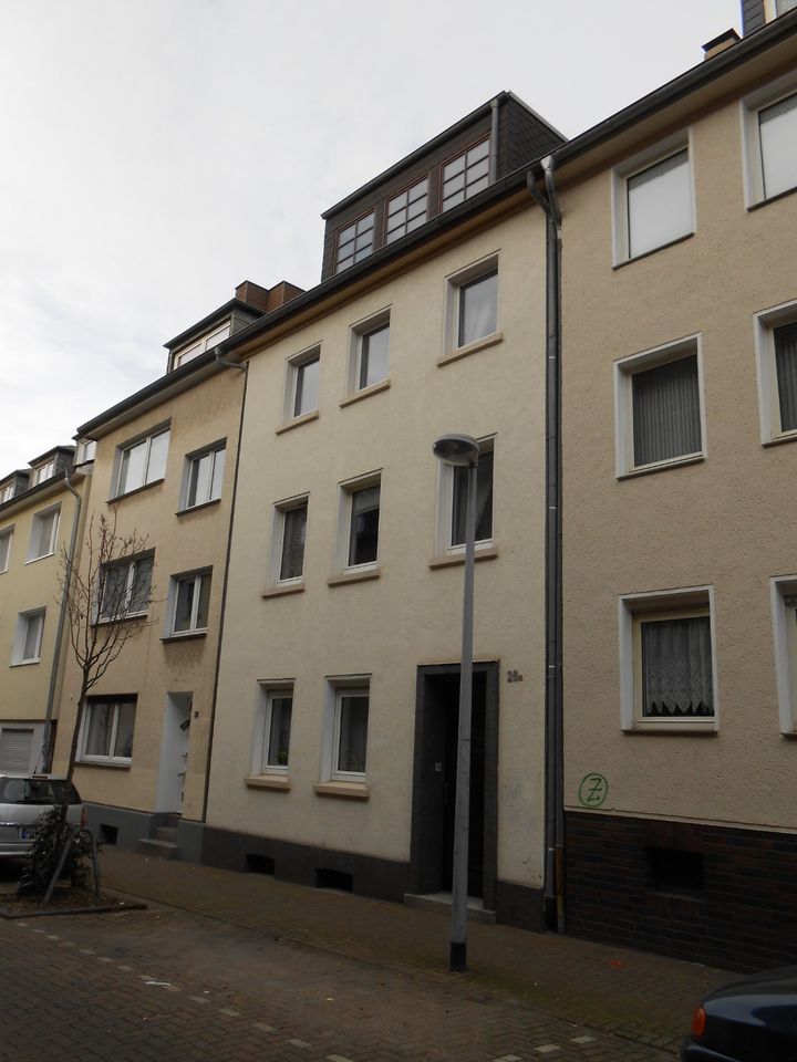 3 R.-Maisonette - Whg.,100 qm, Balkon, Laminat für 620 EUR + NK in Mülheim (Ruhr)