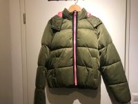 Puffer Jacke, Stradivarius, grün, Gr:S,Kapuze abnehmbar Niedersachsen - Osnabrück Vorschau