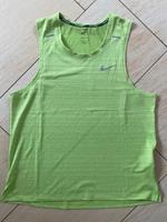 Nike Laufshirt Größe M Bielefeld - Sennestadt Vorschau