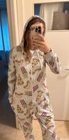 Onsie Einteiler Pyjama Essensmotiv Schleswig-Holstein - Bad Oldesloe Vorschau