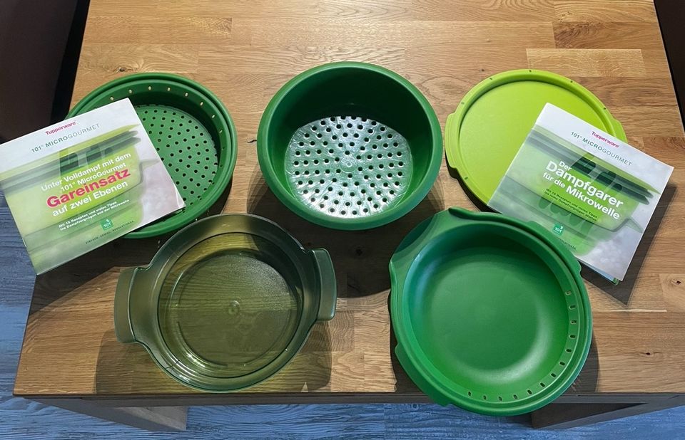 Tupperware Dampfgarer Mikrowelle in Wülfrath