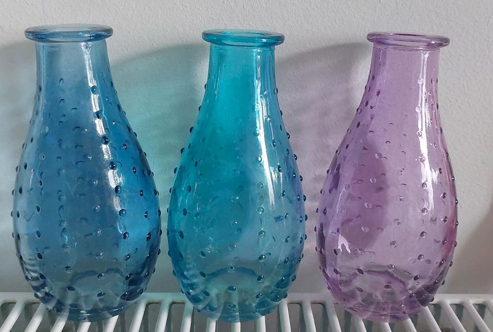 3 x kleine IKEA Vase hellblau & lila 15 cm in Hamburg