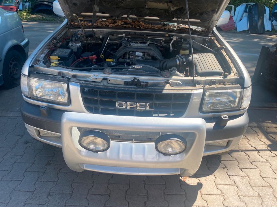Opel Frontera B 4x4 3,2 V6 Schlachtfahrzeug Teileverkauf in Idar-Oberstein