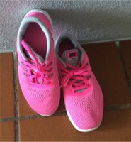 Sneakers Nike pink Gr 38,5 neuwertig Turnschuhe Sportschuhe 5,5 Bayern - Landshut Vorschau