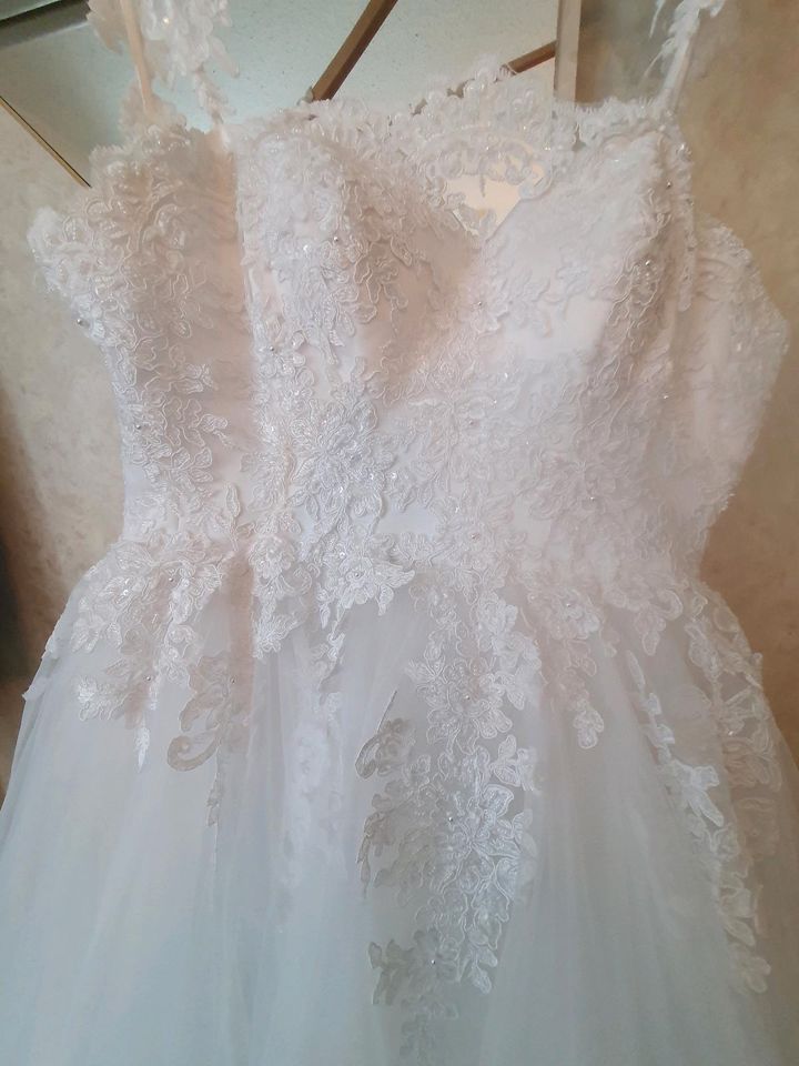 Hochzeitskleid 38-40 Prinzessin brautkleid Hochzeit bride in Köln