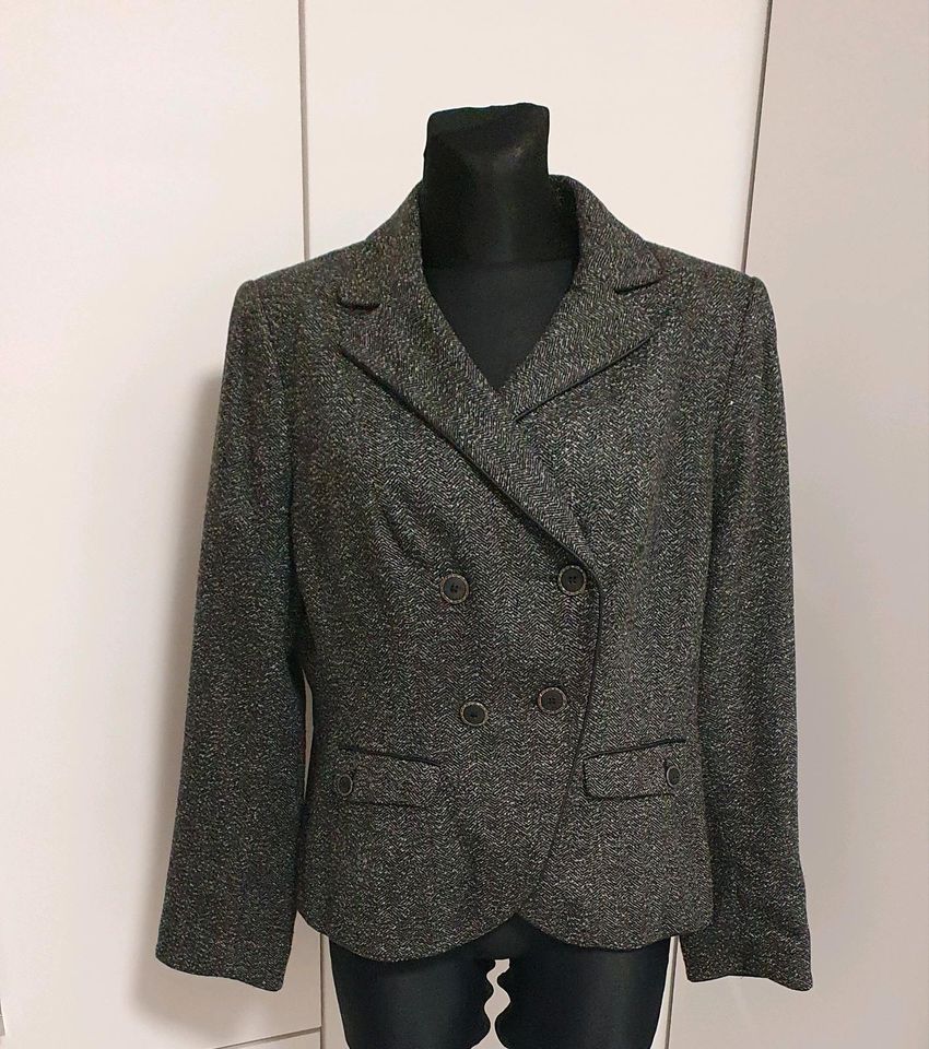 Damen Blazer Große L-XL in Paderborn