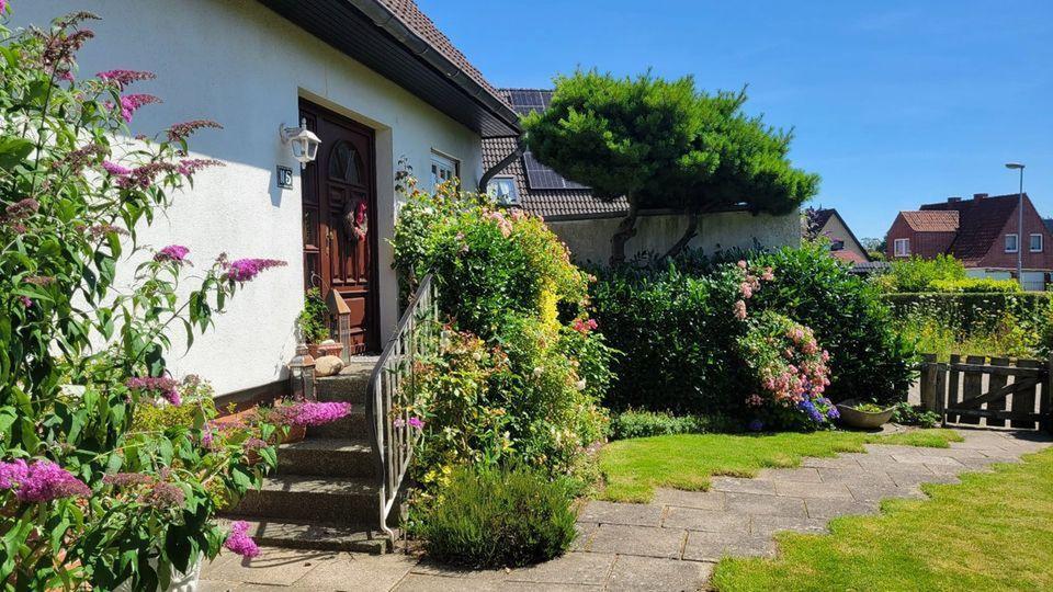 Reserviert • Gelöscht • 
                    Einfamilienhaus i...