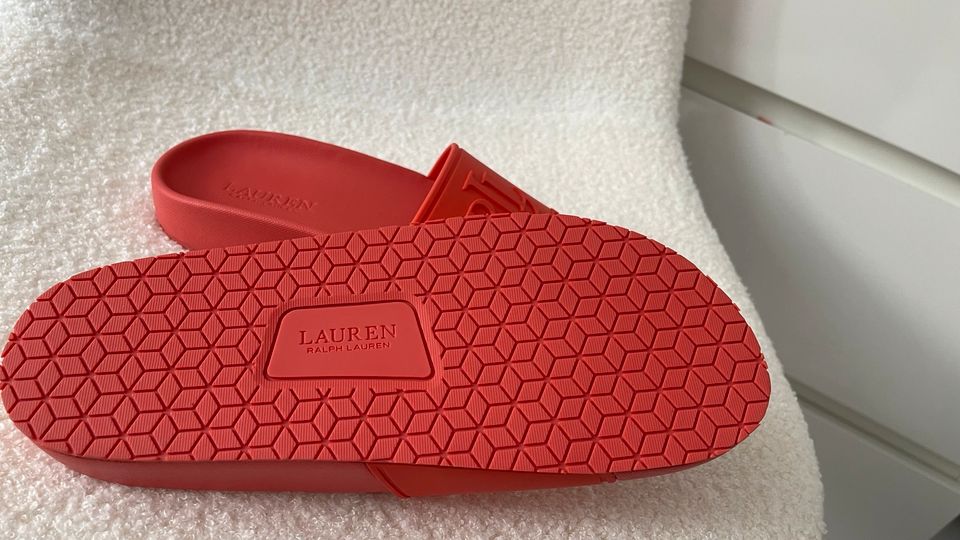 Polo Ralph Lauren Bade Schuhe NEU Größe 39 rot in Berlin