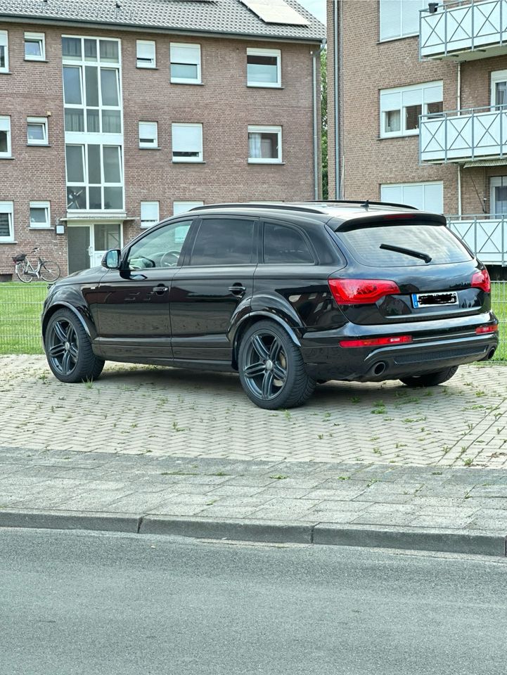 Audi Q7 TDI V8 3 x Sline 8 Gang Facelift voll Ausstattung 7 Sitze in Fürstenau