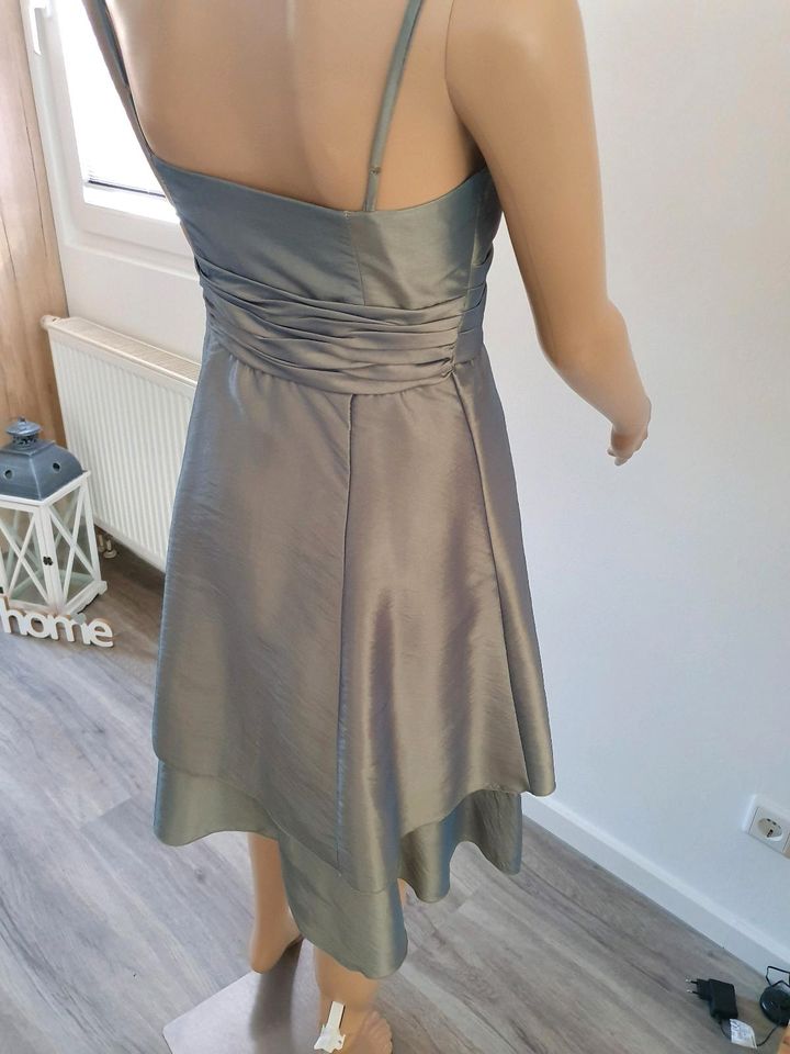 Neuwertig!Kleid mit verstellbaren Trägern mit Stola,36,grün,khaki in Düren