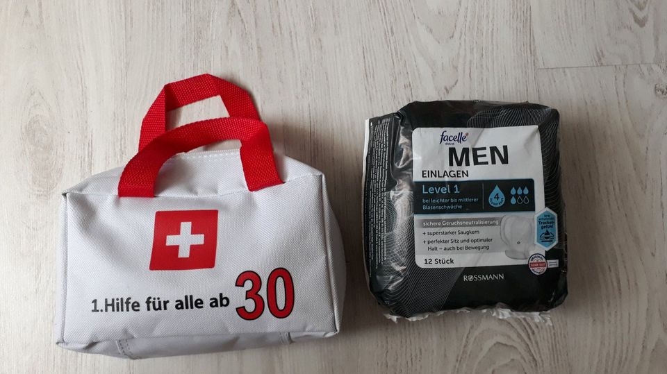 Erste Hilfe Tasche mit Men Einlagen Geburtstagsgeschenk ab 30 in Berlin