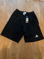 Adidas Sporthose kurz schwarz Größe M Frankfurt am Main - Riederwald Vorschau