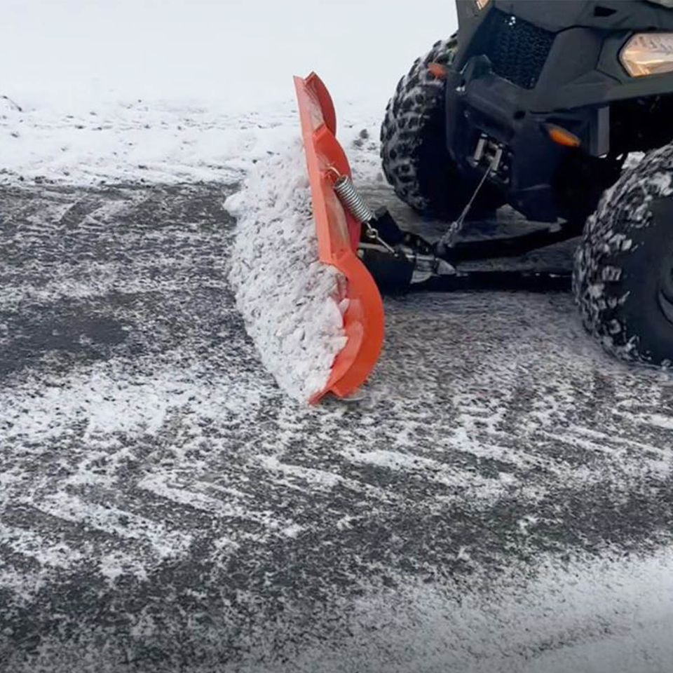 Schneeschild Quad ATV 150cm Schneepflüge in Berlin