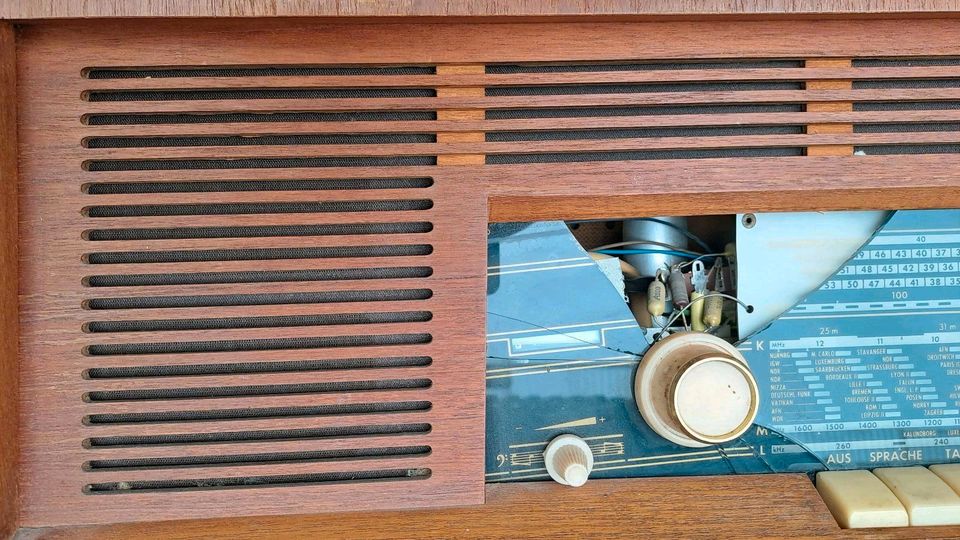 Philips Radio Mod.Sirius 433.60 er Jahre.DEFEKT. in Hügelsheim