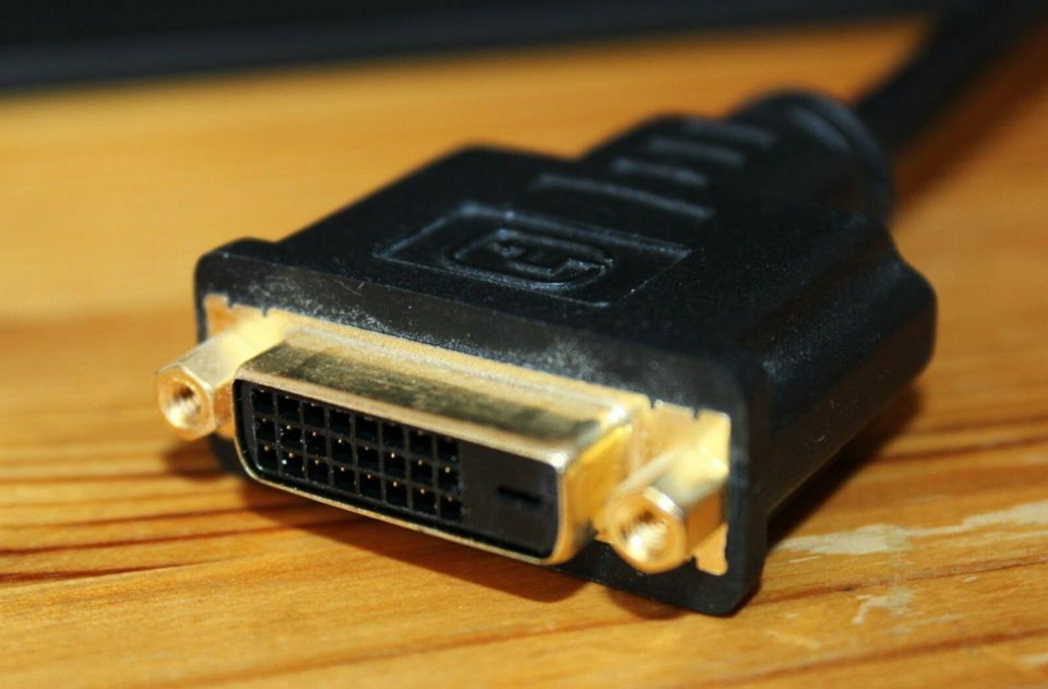 HDMI-Adapter (verschiedene, einzeln erhältlich ab 5 €) in Villingen-Schwenningen