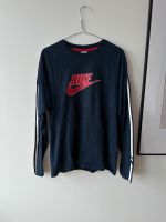 Nike Longsleeve dunkelblau Gr. M Sachsen - Chemnitz Vorschau