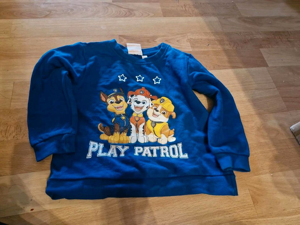 Verkaufe verschiedene Pow patrol  pullover in Oberzissen