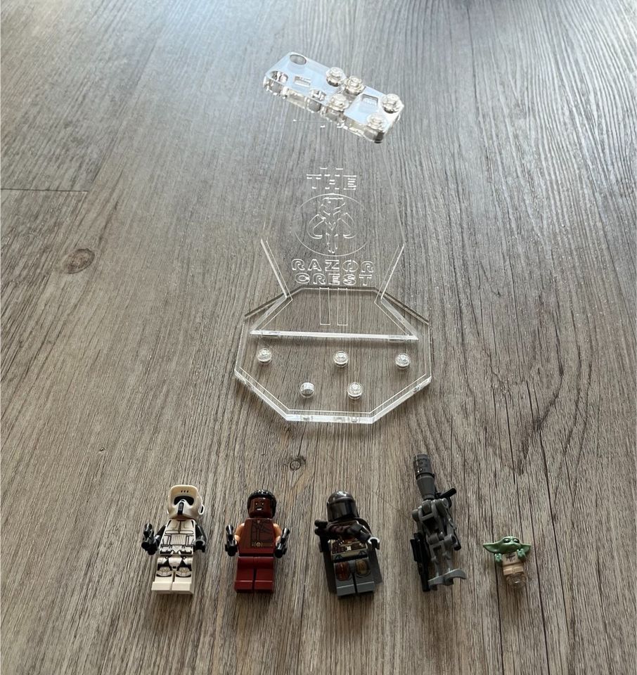 Lego Star Wars 75292 Razor Crest inkl. Acrylständer in Halle