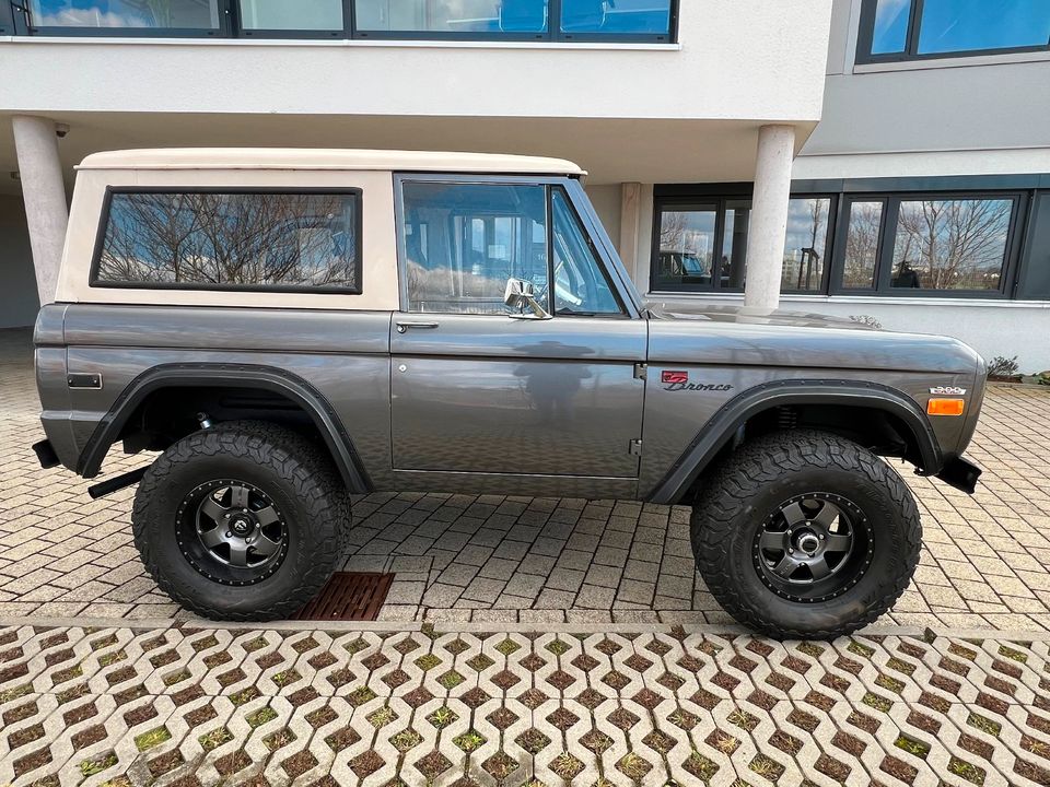 Ford Bronco 302 Serie 1 Bj.1970 V8 mit TÜV&H-Zul. tolle Rarität in Reutlingen