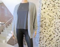 Casual Strickjacke used Lochmuster Kuschel-Cardigan grau S-M Nordrhein-Westfalen - Dinslaken Vorschau