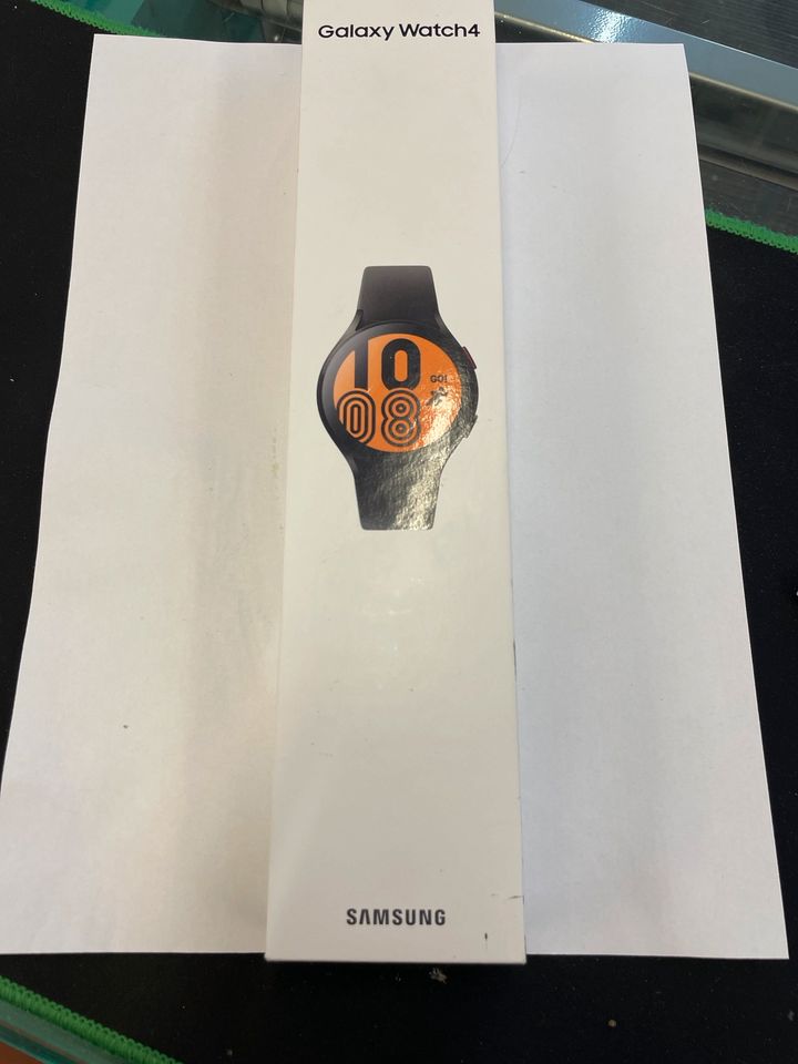 Samsung Galaxy Watch4, schwarz, 44mm, Wifi, GPS in Bochum