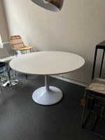 Space Age Tulpenfuß Tisch 120cm Durchmesser Weiß Metallfuß Kiel - Kiel - Vorstadt Vorschau