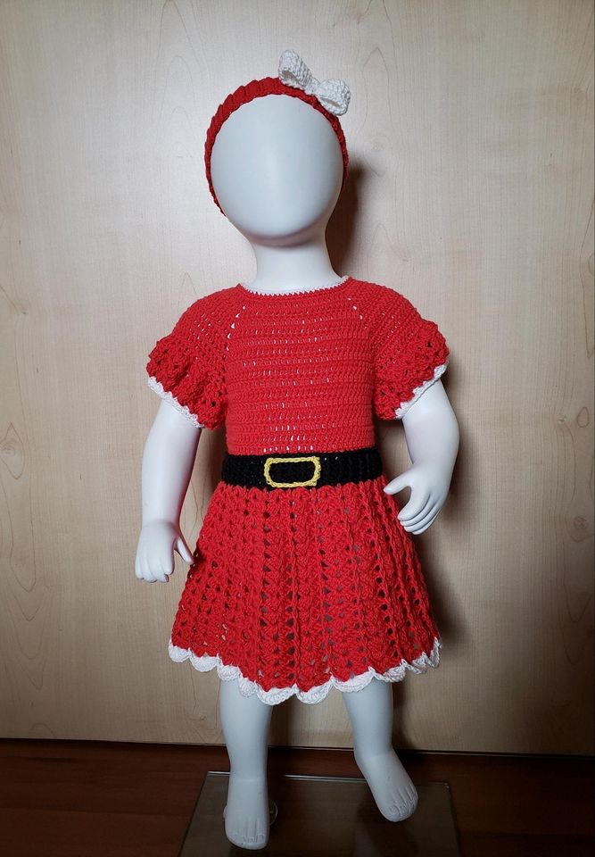 Baby Weihnachtsoutfit, Baby Weihnachten gehäkelt *handmade* in Maintal