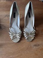Zara Sandalen, high heels, peeptoes, Gold, Größe 39 Nordrhein-Westfalen - Mülheim (Ruhr) Vorschau