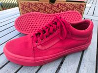 Vans Old Skool oldschool Oldskool Canvas Crimson NEU Gr. 43 Schleswig-Holstein - Lübeck Vorschau