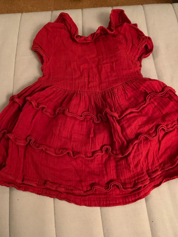 Kurzarmkleid aus Musselin von Petit Bateau Größe 95 in Stuttgart