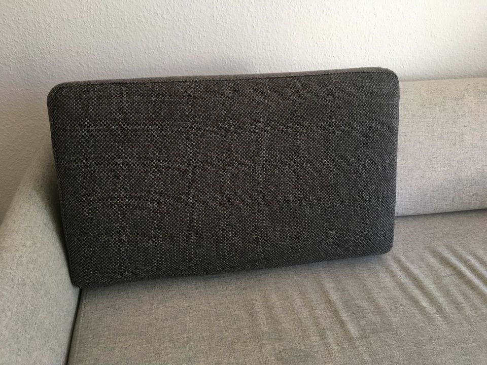 Großes Kissen für Sofa oder Boden, grau braun, sehr guter Zustand in Stuttgart