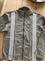 Adidas leichte Überzieh Jacke Größe M Bochum - Bochum-Ost Vorschau