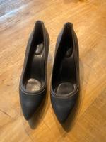 Calvin Klein Jeans Leder-Pumps Größe 38 Nordrhein-Westfalen - Kerken Vorschau