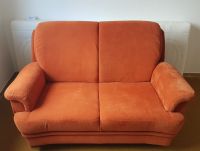 2-Sitzer Sofa aus terracotta/orange-farbenem Stoff Niedersachsen - Uelzen Vorschau