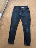 Levi‘s Jeans Demi Curve Größe 28x30 Niedersachsen - Stuhr Vorschau