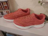 Sportschuhe.  schöne pink Farbe.Neu. Gr.40 Berlin - Pankow Vorschau