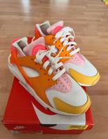 Nike Huarache NEU Gr39 Hessen - Karben Vorschau