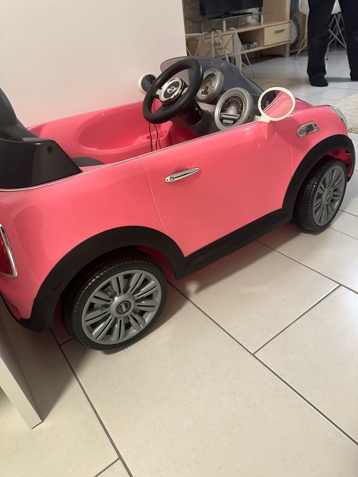 Mini Cooper Elektroauto Kinder in Offenbach