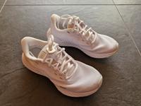 Turnschuh, Laufschuh, Sportschuh von Nike Gr.37 Baden-Württemberg - Albstadt Vorschau