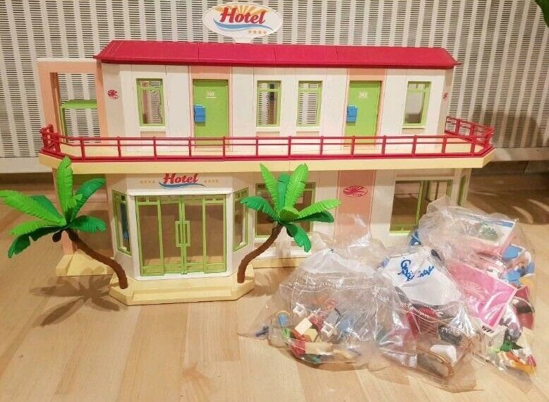 Playmobil Hotel mit extra Zubehör in Dortmund