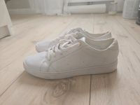 Tommy hilfiger sneaker Turnschuhe 39 weiß Niedersachsen - Moormerland Vorschau