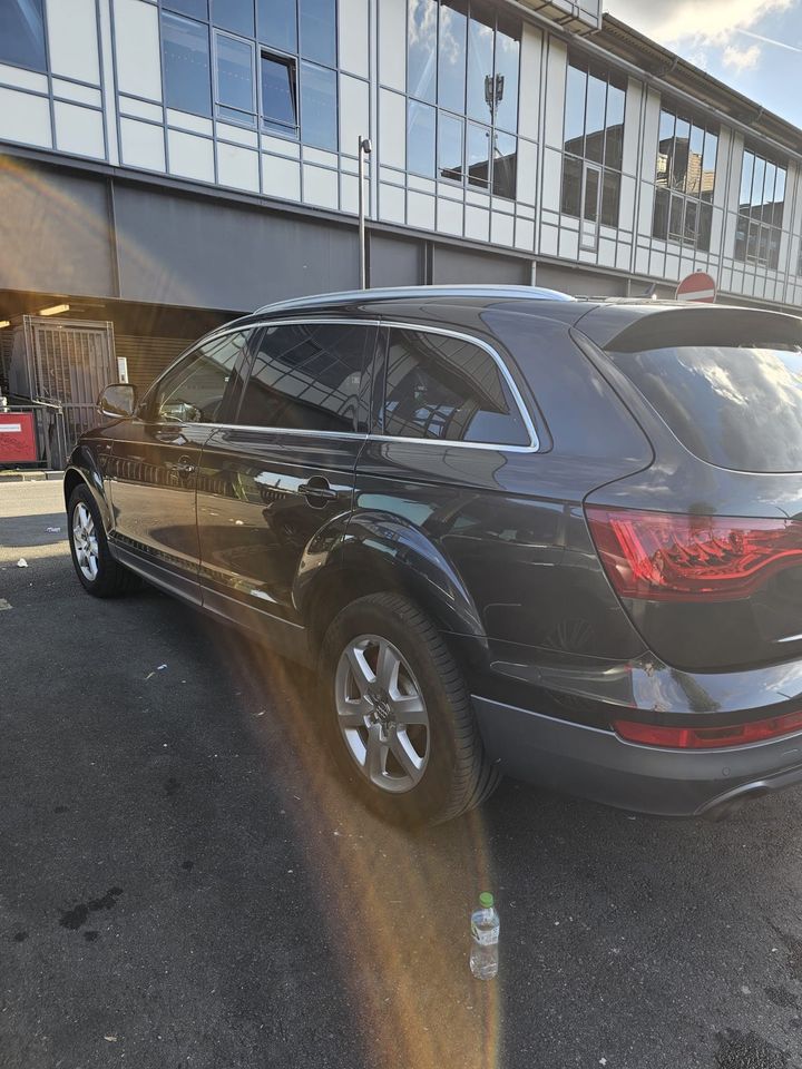 Audi Q7 .7 Sitzer 3.0 V6 245 PS in Wuppertal