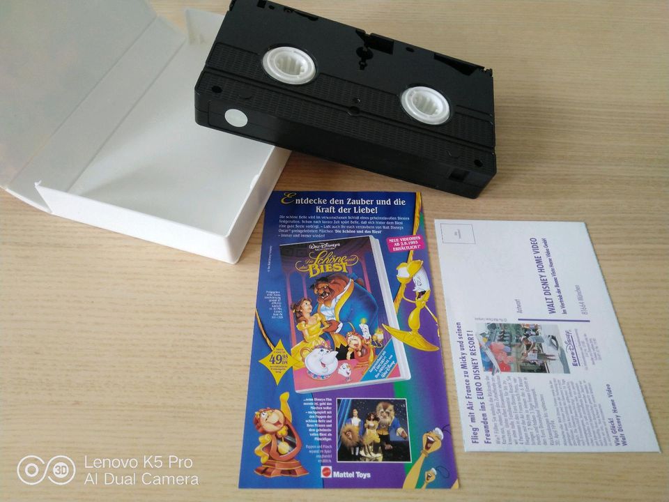 Disney VHS Kassette: Die Schöne und das Biest mit Hologramm in Königsbrunn