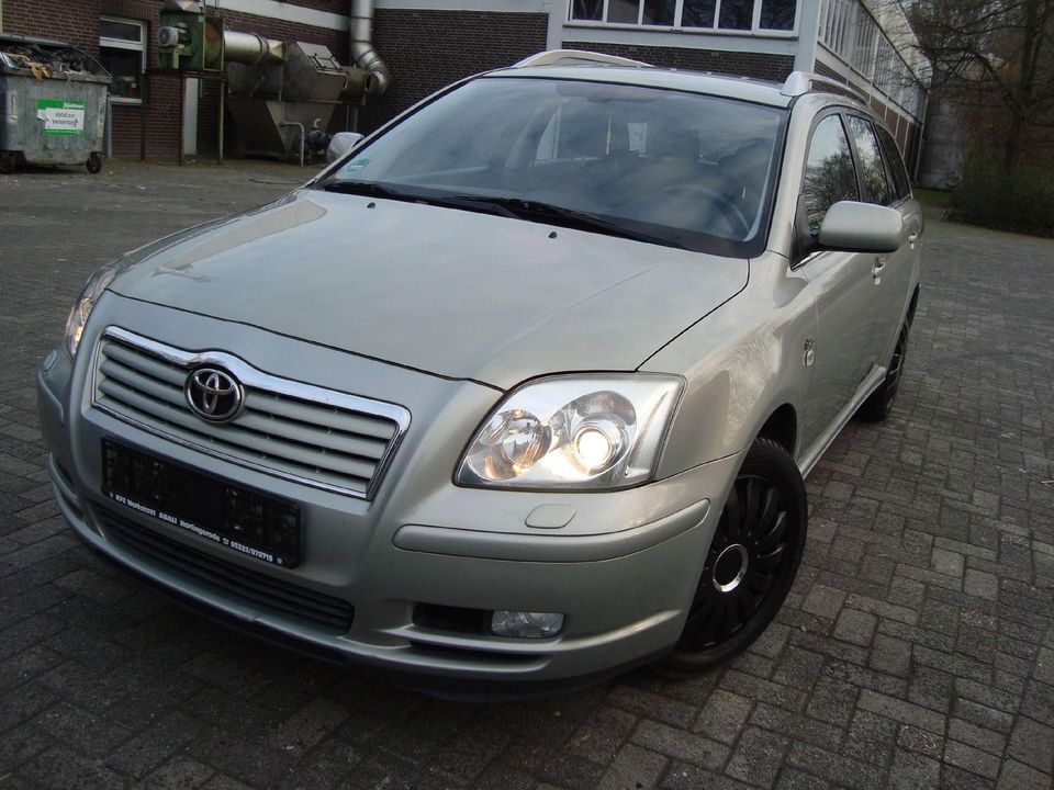 Toyota Avensis 2.0 D-4D, HU/AU 04.2025, 1 Jahr Garantie in Delmenhorst