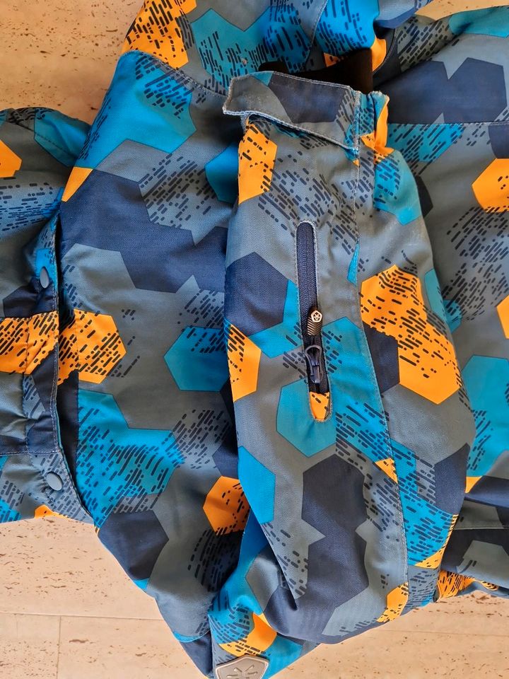 Colorkids 128 blau Orange Hexagon Schneejacke in Großrinderfeld