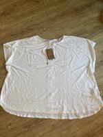 Bluse/T-Shirt ungetragen 40/42 Niedersachsen - Varel Vorschau