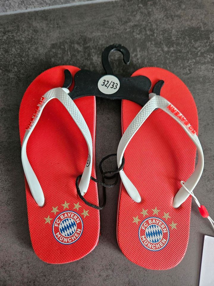 Flip Flop FC Bayern München Gr. 32/33 (Neu) Badeschuhe in Wilkau-Haßlau